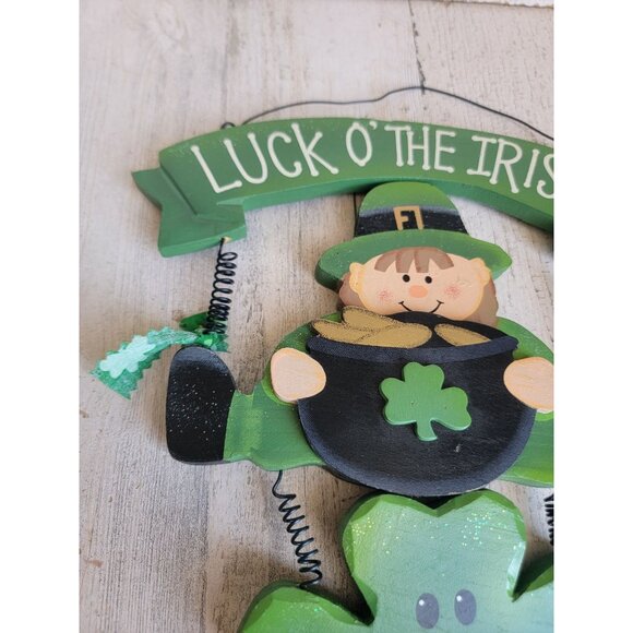 Wooden hanging sign Luck of the Irish St Patrick's Day leprechaun gold - Picture 4 of 9